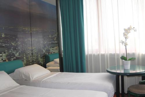 Hotel Business