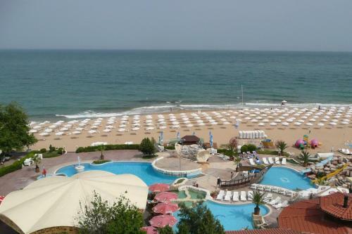Apartamentos Sea View Rental Front Beach