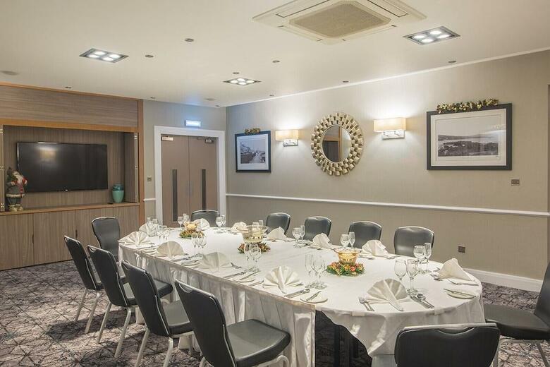Rosslea Hall Hotel