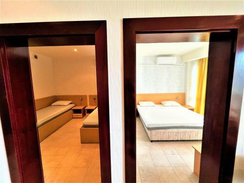 Miramar Front Beach Self Catering Apartments