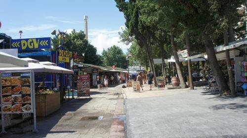 Miramar Front Beach Self Catering Apartments