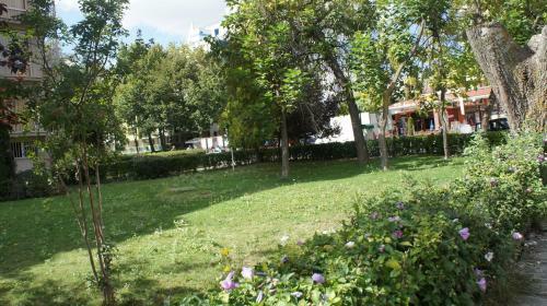 Miramar Front Beach Self Catering Apartments