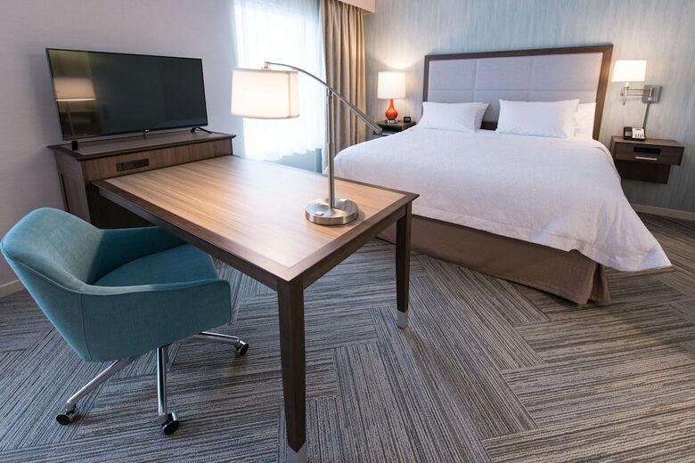 Hotel Hampton Inn & Suites By Hilton Fredericton
