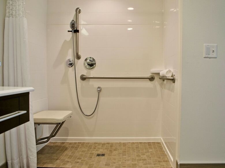 Hotel Hampton Inn & Suites By Hilton Fredericton
