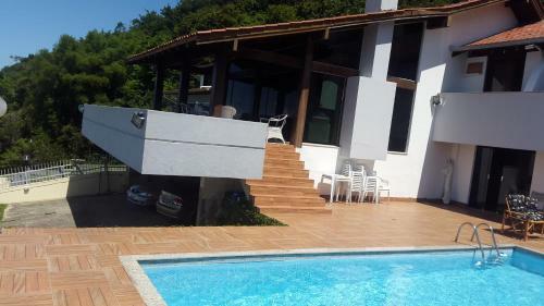 Hostal Pousada Cabe�udas