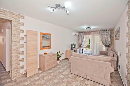 Faros Court Prestige Apartment