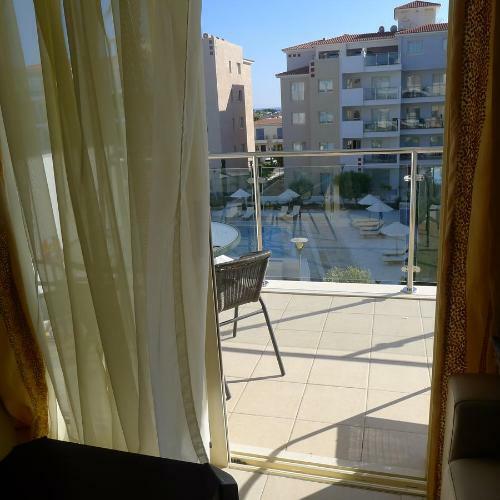 Elysia Park Apartment 203