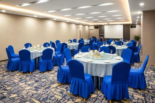 Hotel Holiday Inn Express Shenyang North Station