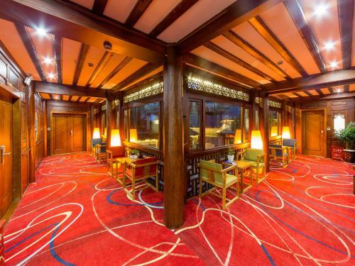 River Side Resort Hotel