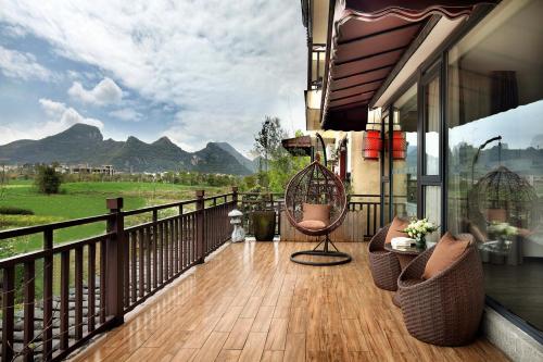 Hotel Peach Blossom River Resort