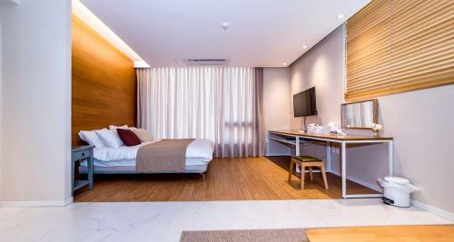Hotel Lucid M