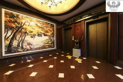 Gunsan River Hill Tourist Hotel