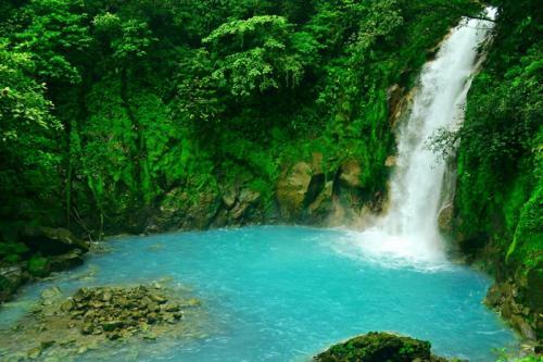 Hostal Rio Celeste Backpackers