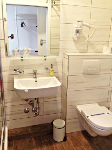 Hostal Red Carpet Apartments & Rooms