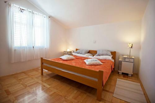 Apartments Petr?ane Welcome