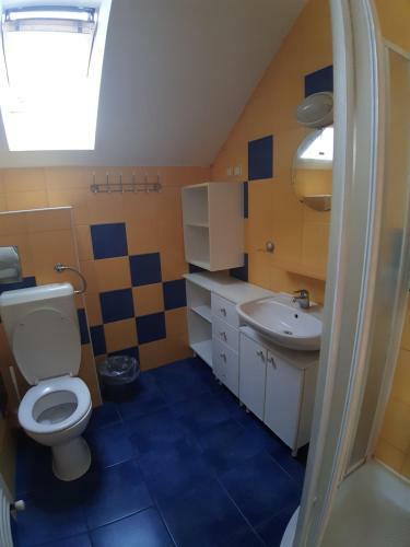 Ravnice Youth Hostel