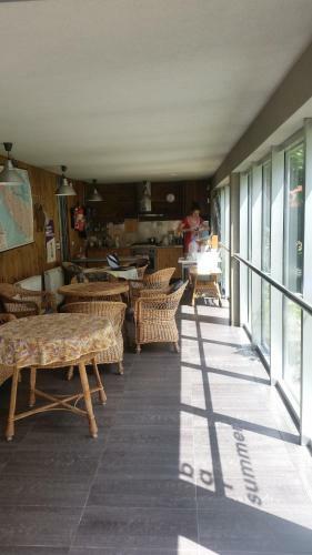 Ravnice Youth Hostel