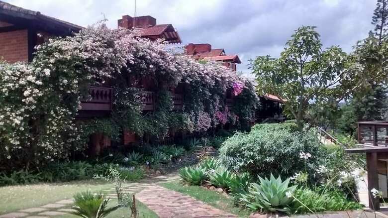 Hostal Pousada Pedra Azul