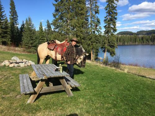 Agroturismo Montana Hill Guest Ranch