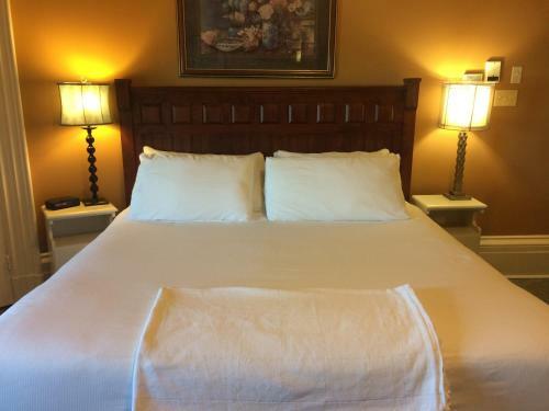 Posada Chipman Hill Suites -yeats House