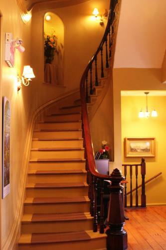 Posada Chipman Hill Suites -yeats House