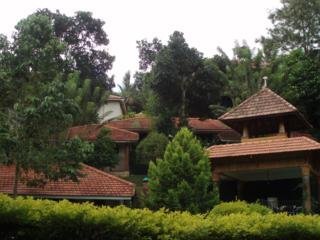 Hotel Muthoot Cardamom County