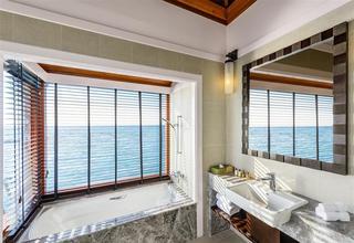 Hotel Sheraton Maldives Full Moon Resort