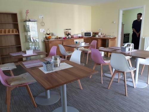 Hostal Guest House Tara