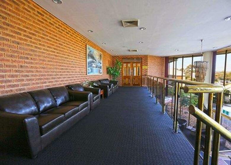 Quality Hotel Melbourne Airport