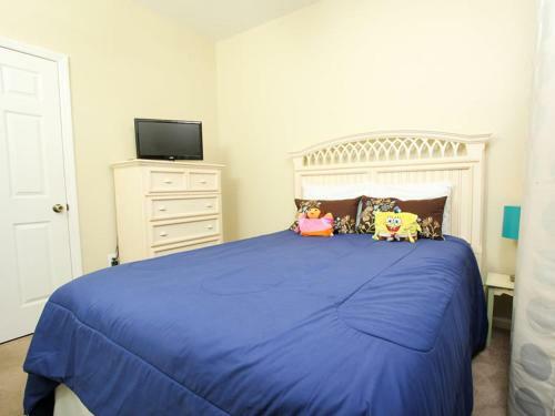 7668 Otterspool Apartment