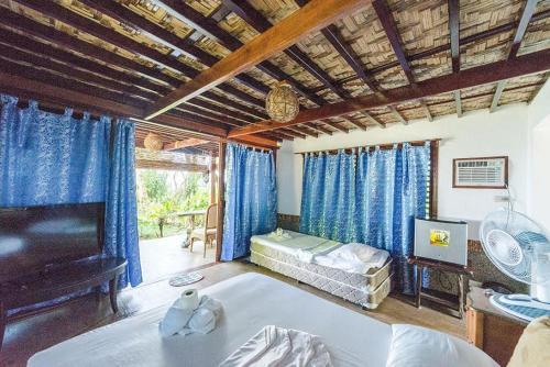 Hotel Patrick's On The Beach Resort