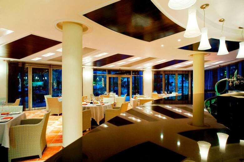 Hotel Le Meridien Al Aqah Beach Resort