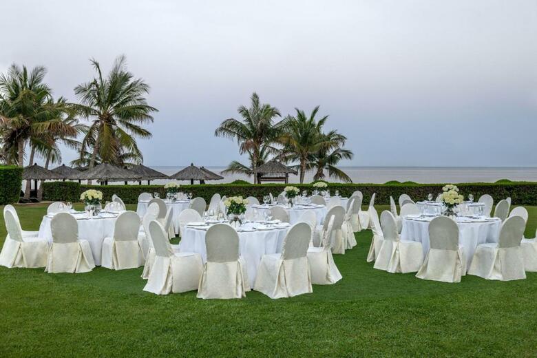 Hotel Le Meridien Al Aqah Beach Resort