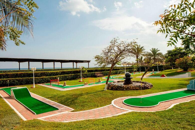 Hotel Le Meridien Al Aqah Beach Resort