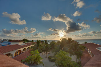 Sunbreeze Hotel