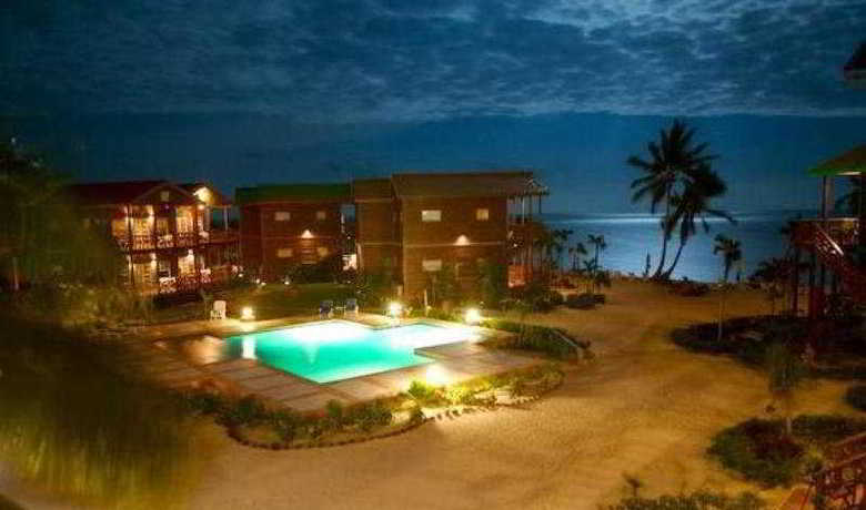 Hotel Belize Legacy Beach Resort (.)
