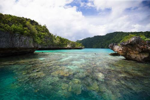Captain Cook Cruises Fiji - Reef Endeavour