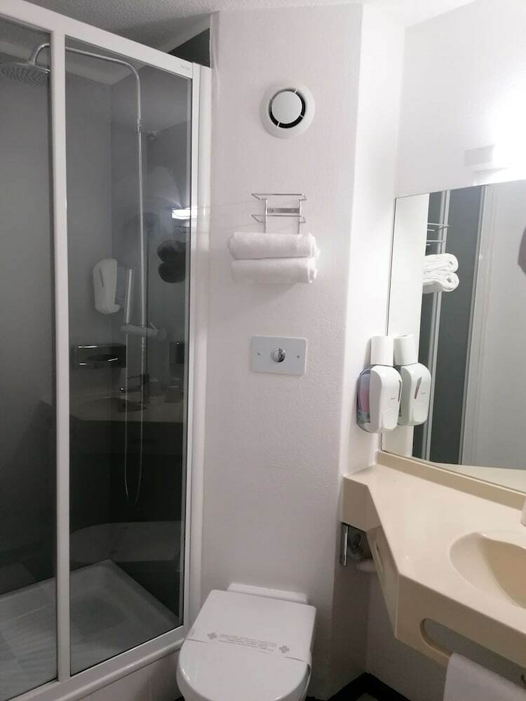 Hotel Kyriad Design Enzo De Vierzon