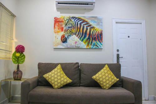 The Earl Heights Apartment Hotel