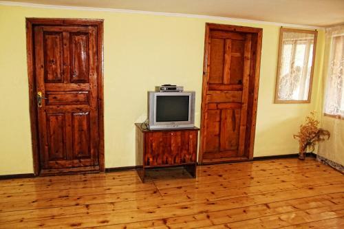 Hostal Mestia Valeris Guesthouse