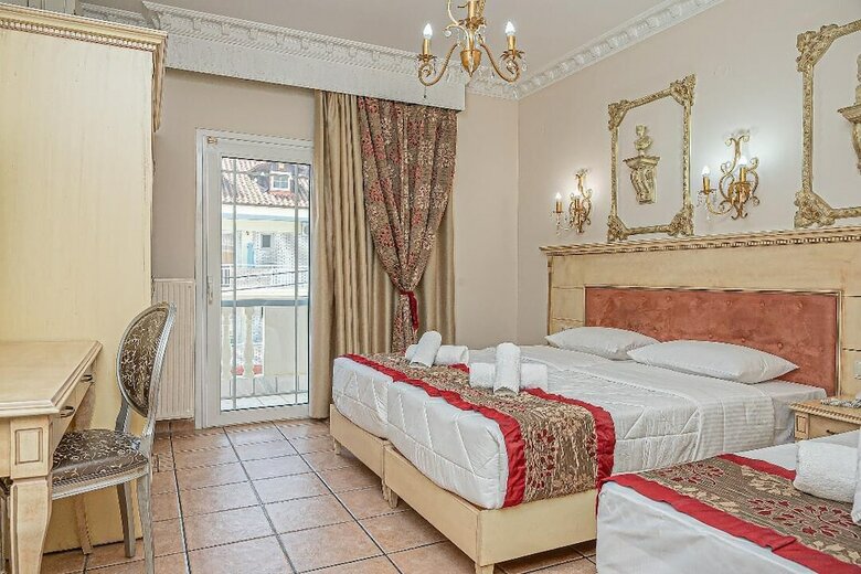 Parthenon Art Hotel