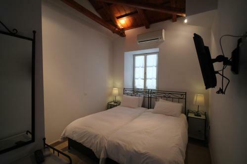 Hostal Guesthouse Alexandra