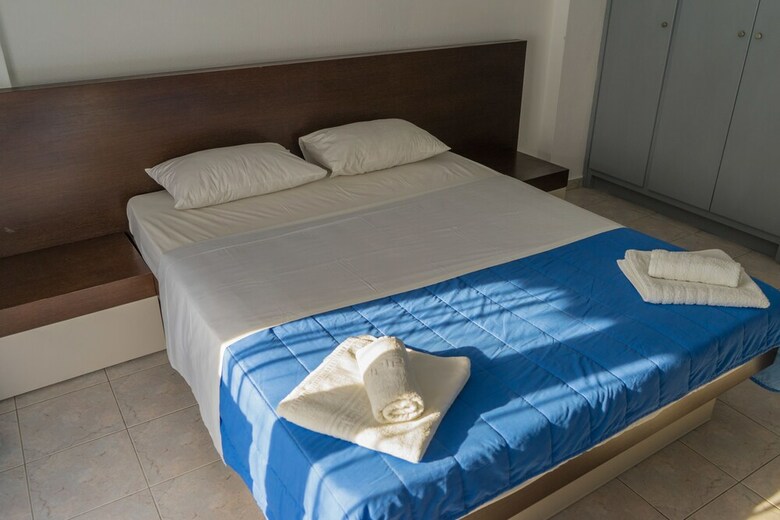 Hostal Polykratis Rooms