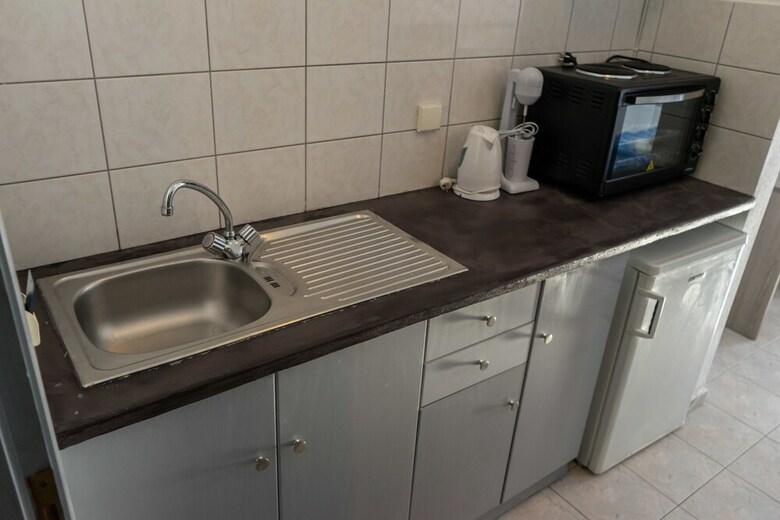 Hostal Polykratis Rooms