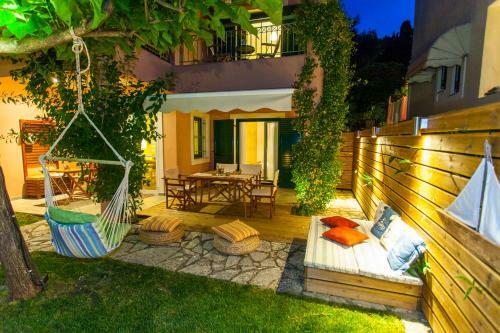 Apartment In Villa Rosebud