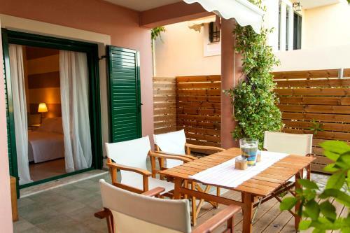 Apartment In Villa Rosebud