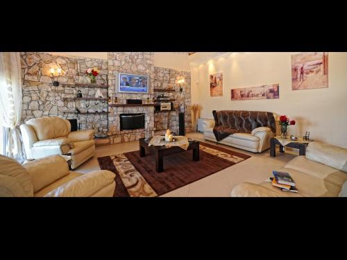 Villa Privilege Classic & Exclusive
