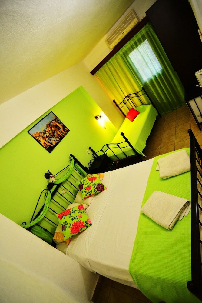 Hostal Olympos Pension