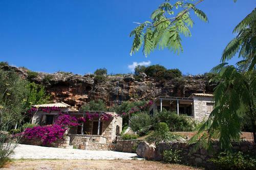 Kripia Holiday Villas