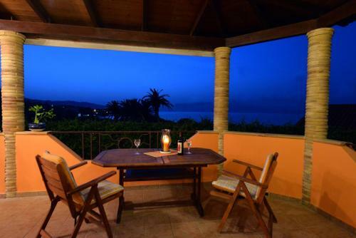 Galini Beach Villa